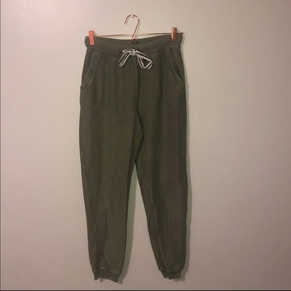 Aerie Joggers - Picture 2 of 3